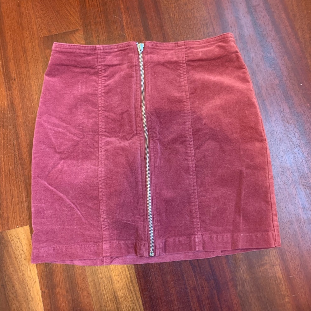 FOREVER 21 suede mini skirt (pink-red)